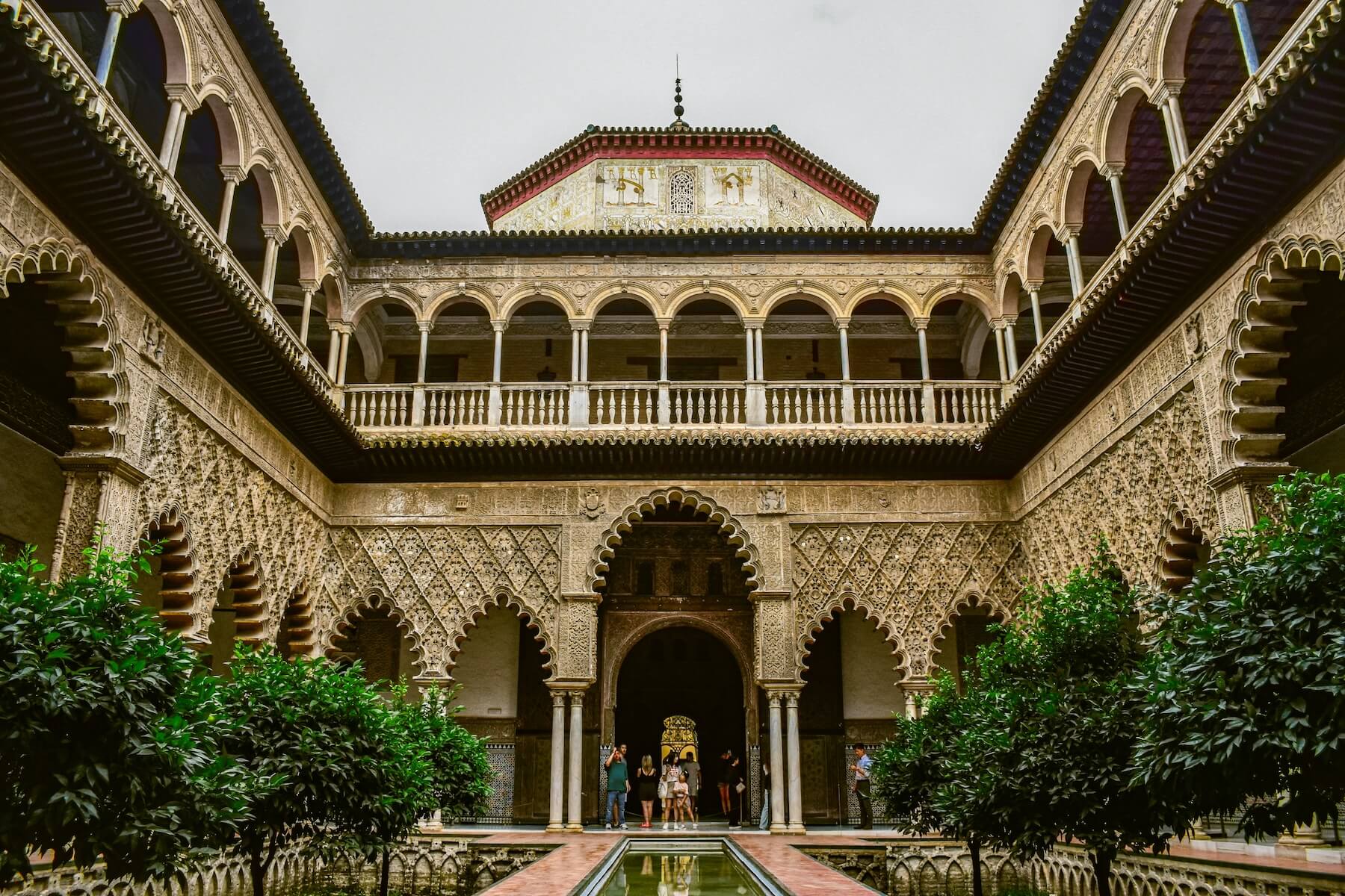 Real Alcázar courtyard moment